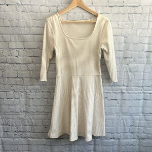 Copper Key, cream and tan, striped 3/4 sleeve dress woman’s size L‎